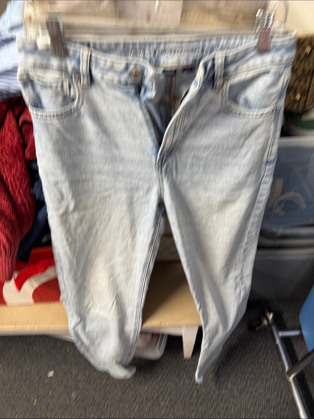 American eagle mom jean size 6 // 082636
